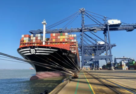 Port of Felixstowe achieves new volume benchmark