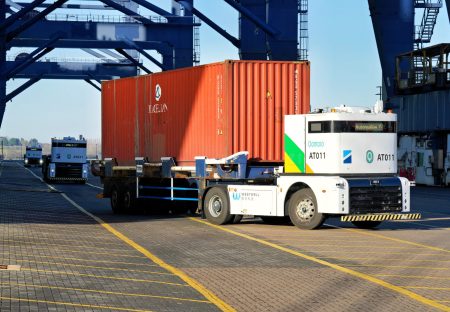 Port of Felixstowe Expands Autonomous Truck Fleet with Order for 34 Additional Units